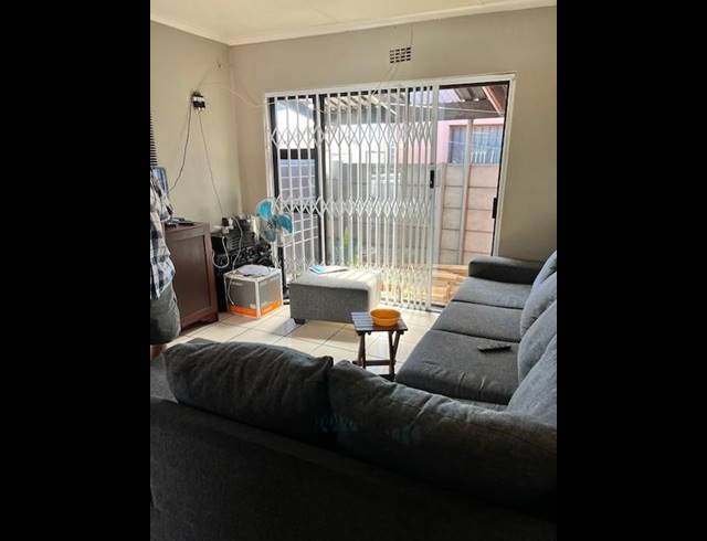 3 BEDROOM HOUSE FOR SALE IN HIGHBURY